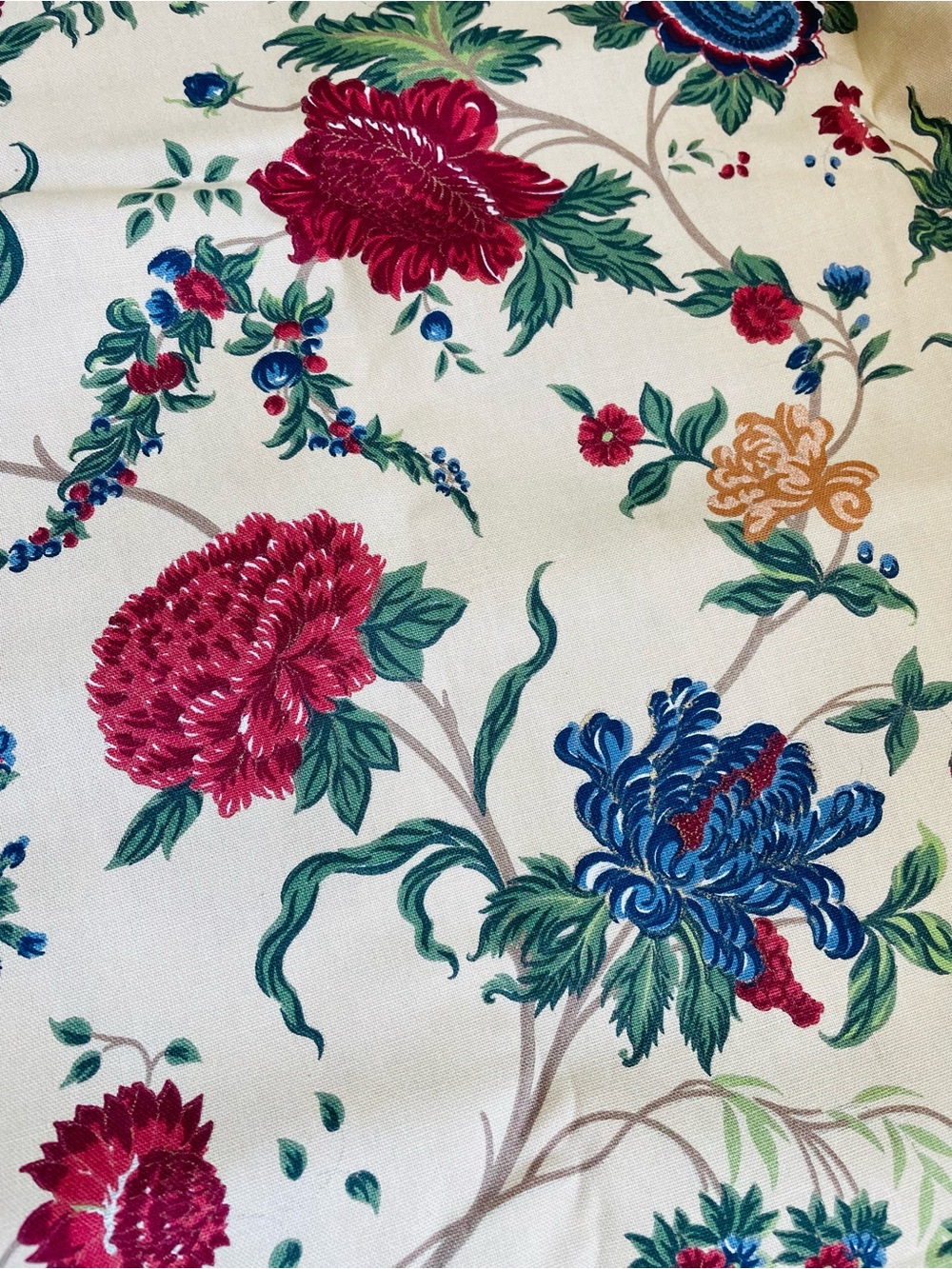 1 1/2y x 54" Floral Print Cotton Fabric Panel in Cream, Red & Blue NEW